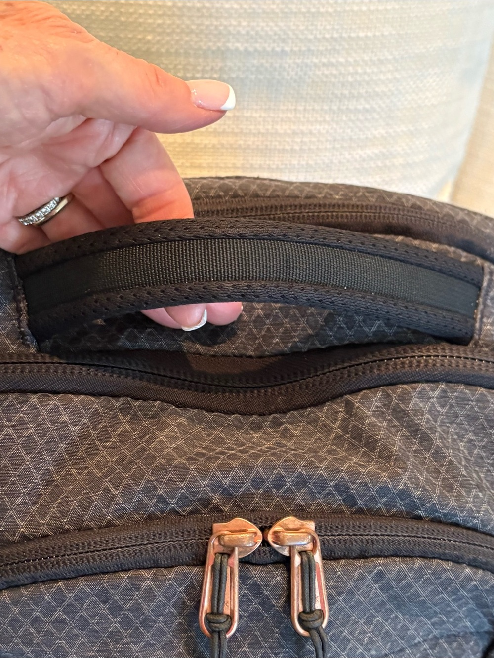The North Face Recon Luxury Women’s Gray Black Backpack w Rose Gold Accents - Picture 5 of 14